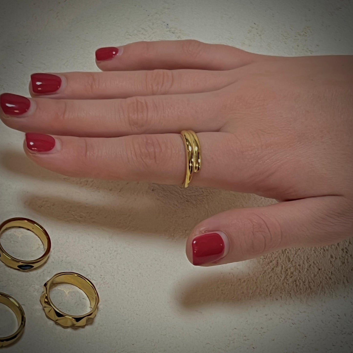 Nisa Gold Ring