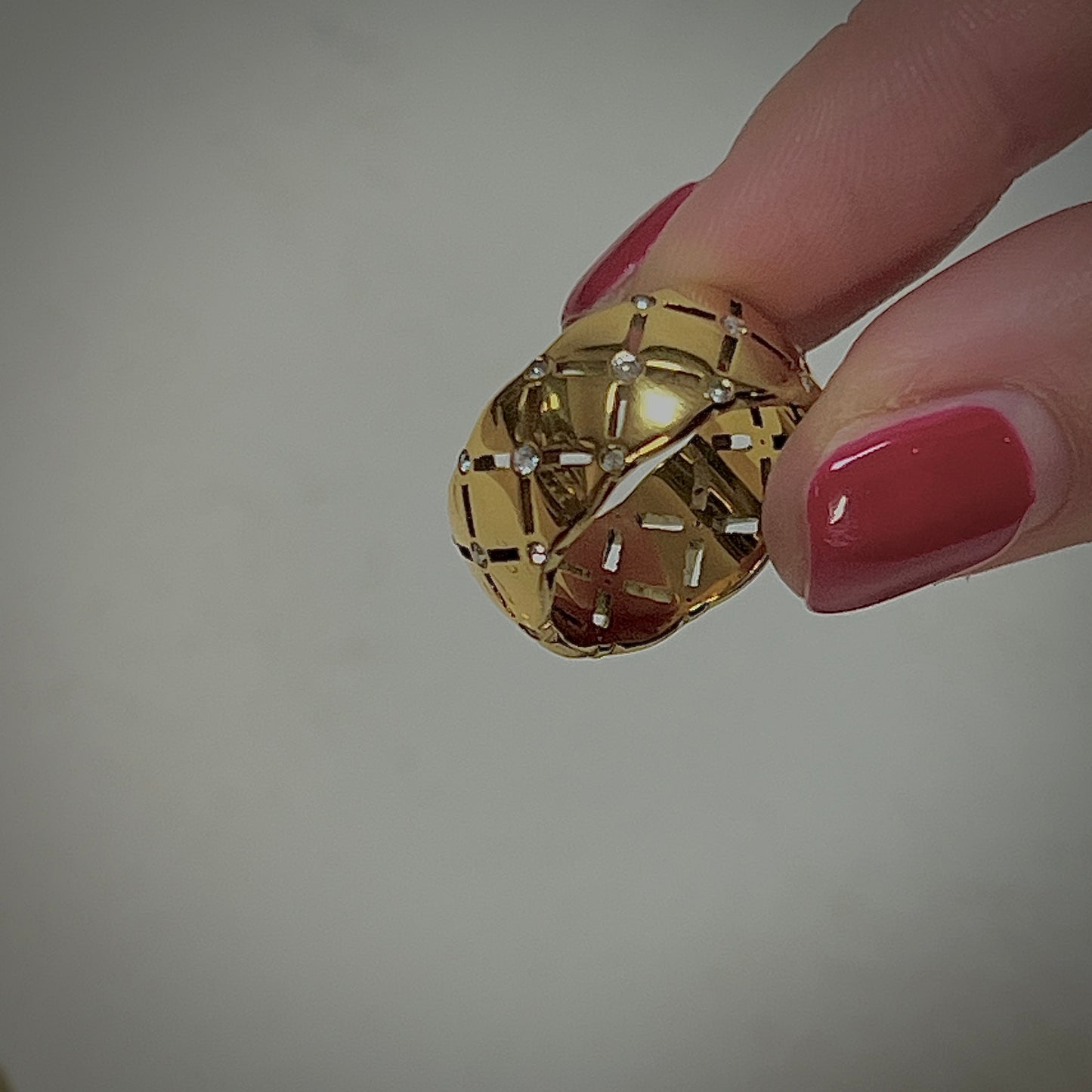 Statement Ella ring