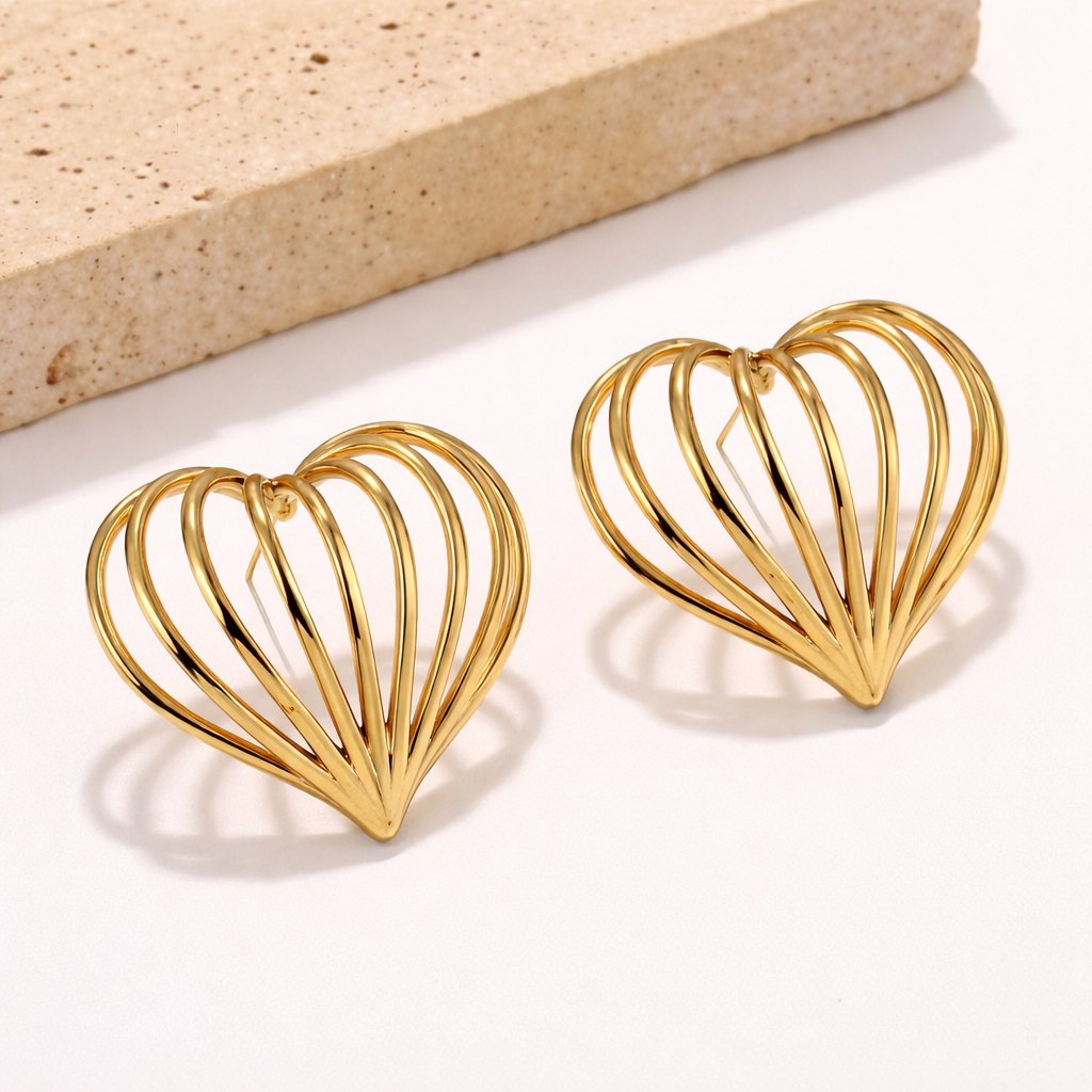 Kaka heart earrings